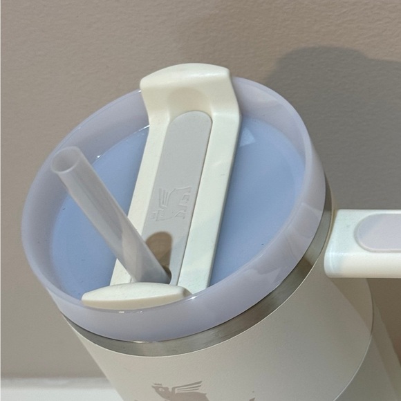 BNWT - Stanley Cream 40oz Quencher Tumbler Cup - Picture 2 of 6